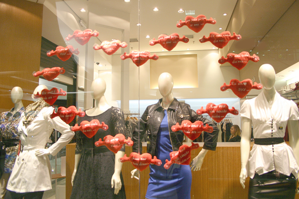 Sebrae ensina a preparar a vitrine para atrair a atenção dos casais Sebrae ensina a preparar a vitrine para atrair a atenção dos casais