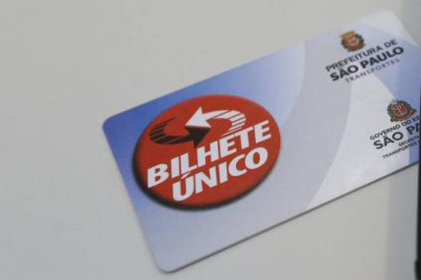 Passageiros pagaram R$ 0,20 a mais do que a tarifa comum (Foto: Banco de Dados)