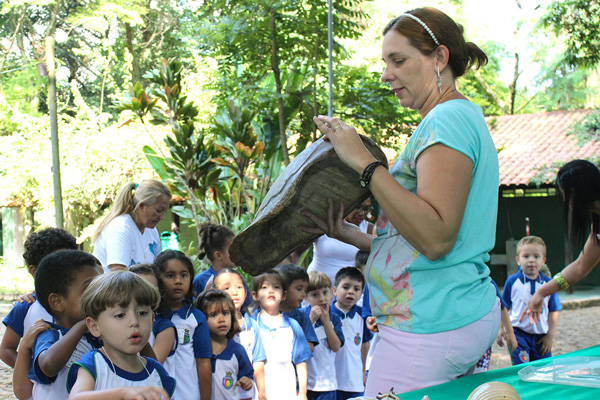 Criançada aprende na Semana da Água (Foto: Felipe Parra - DAE/SCS)