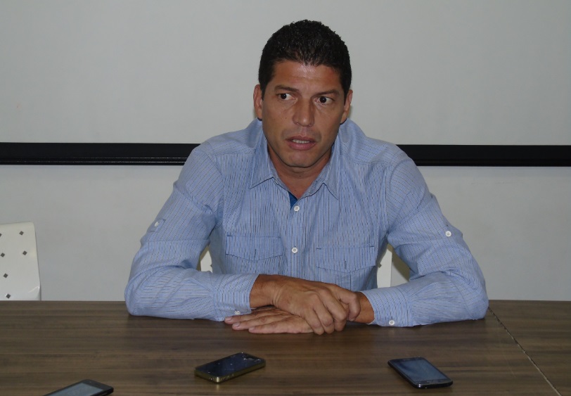 Governista revela que teve convites da oposição (Foto: Carlos Carvalho)