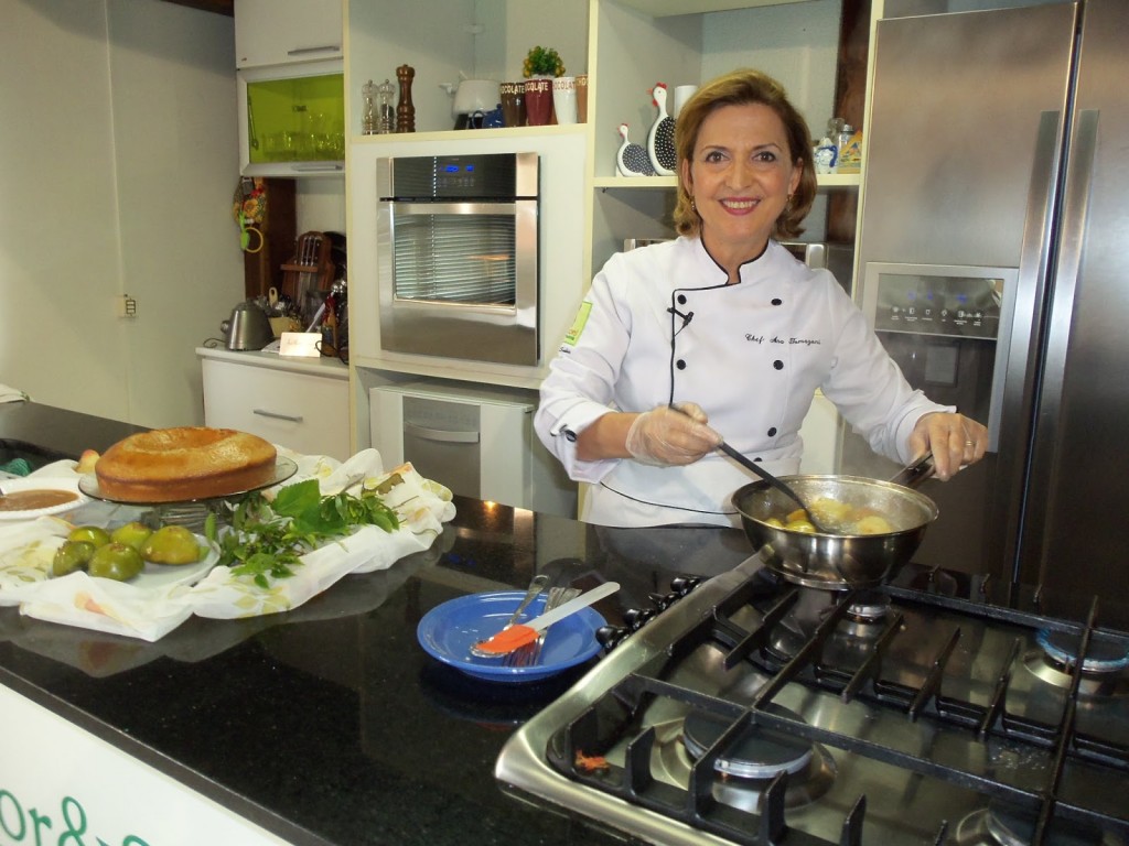 Ana Maria Tomazoni, da Escola Sabor e Saber Gastronomia, promete surpresas deliciosas (Foto: Divulgação)