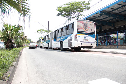 Ao todo, 26 empresas de ônibus foram contatadas  (Foto: Pedro Diogo)