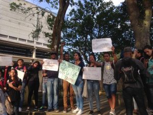 Alunos protestaram no último dia 19 contra a reforma estudantil em Santo André (Foto: Reprodução/Facebook)