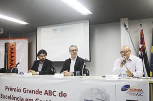 Executivos da Agência e Sebrae comandaram premiação (Foto: Divulgação)