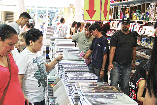 Pesquisar preço em várias lojas e comprar em grupo são as dicas para economizar (Foto: Raíssa Ribeiro)