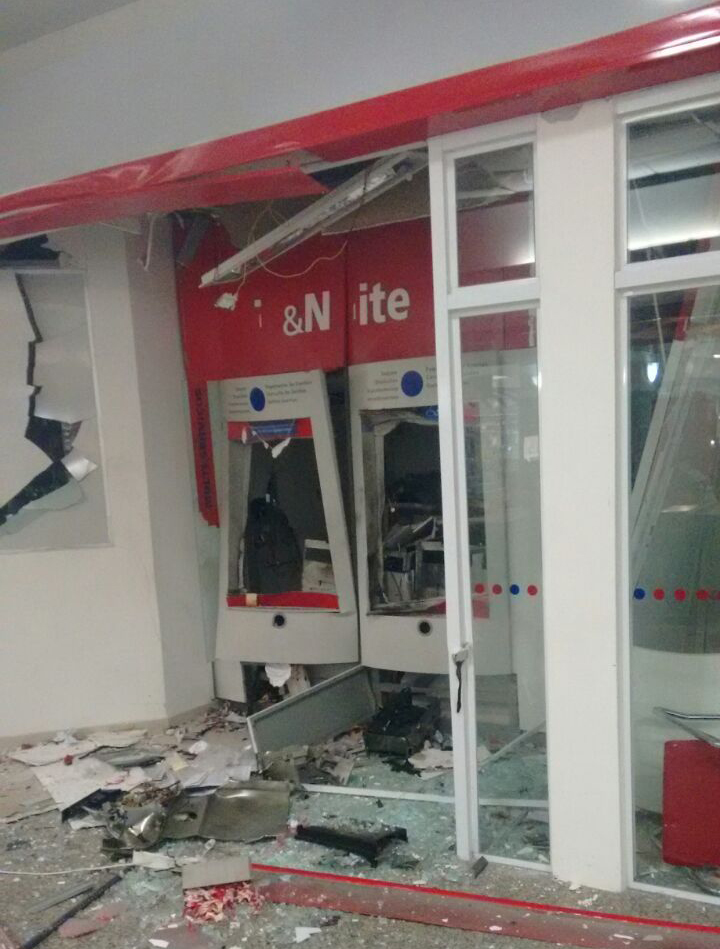 Caixas eletrônicos do Bradesco em São Bernardo sofrem atentado - foto Polícia Militar