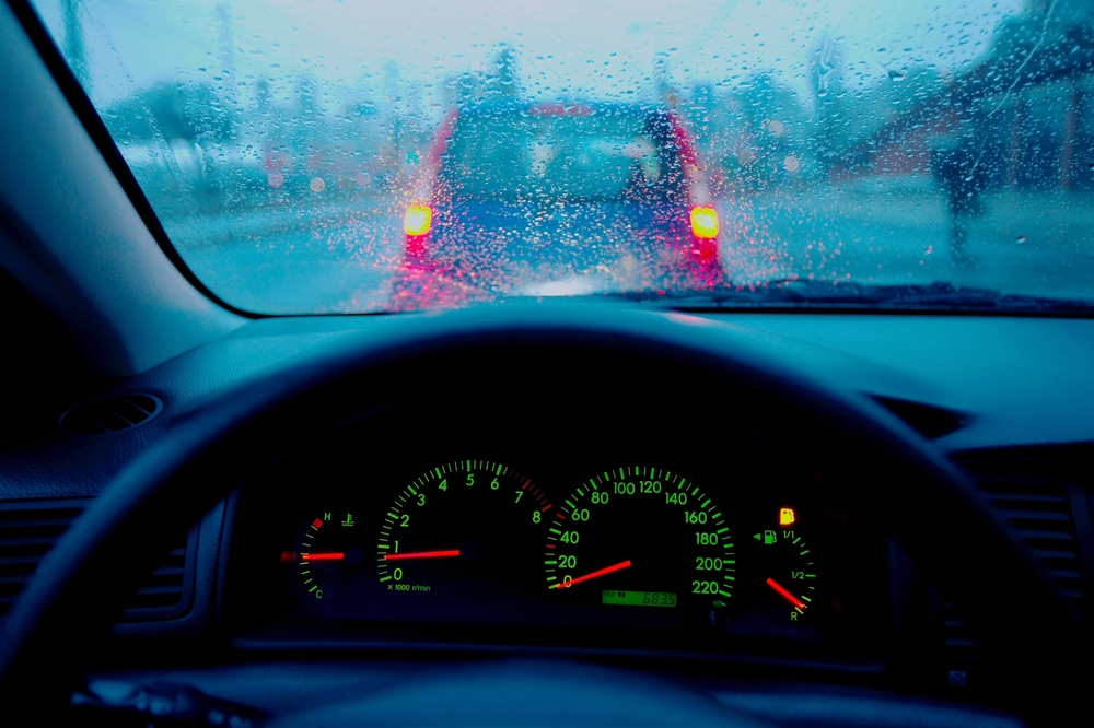 Melhor evitar, mas se pegar enchente ao volante alguns cuidados importantes devem ser observados - Foto: Detran RS
