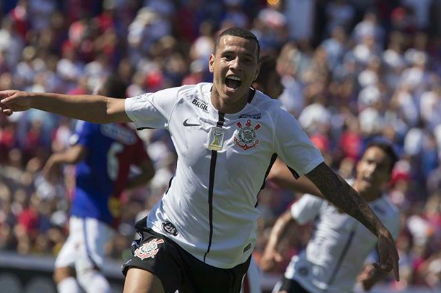 Corinthians anuncia o desligamento do lateral-esquerdo Sidcley