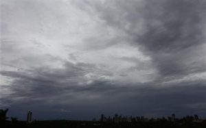 Clima nublado e chuva castigam o ABC no final de semana