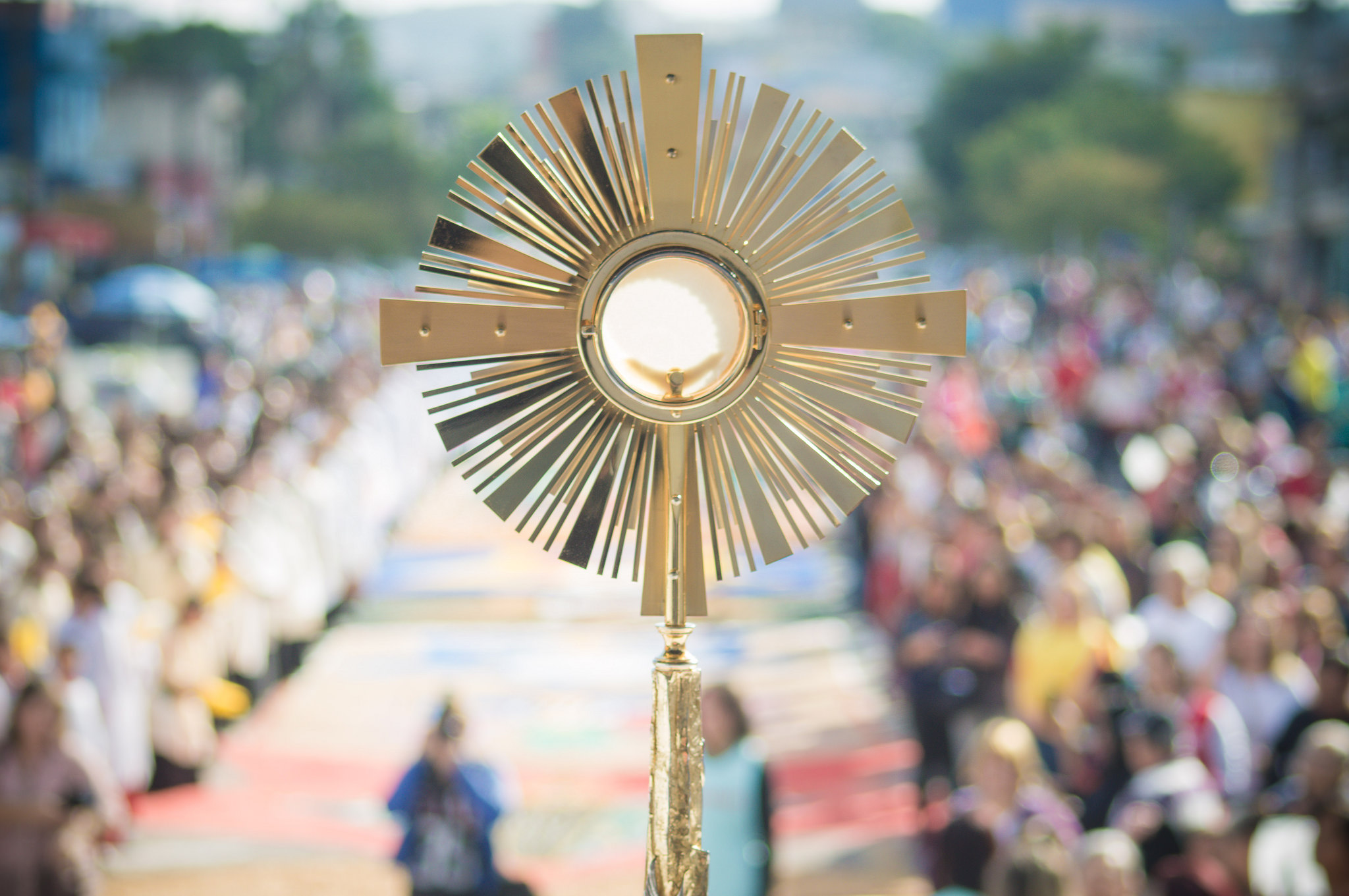 No feriado antecipado de Corpus Christi veja o que abre e fecha no ABC