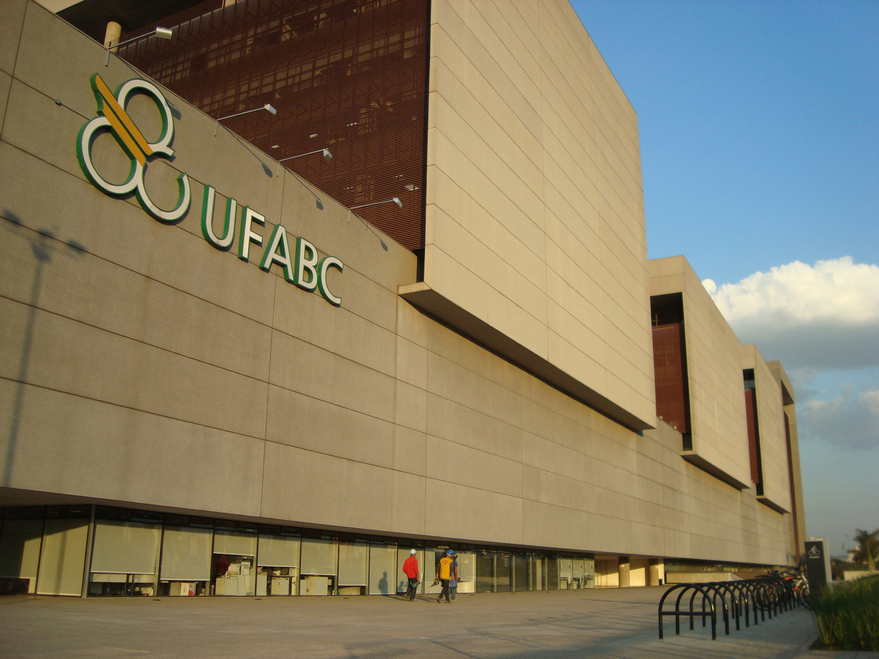 UFABC completa 15 anos de atividades acadêmicas