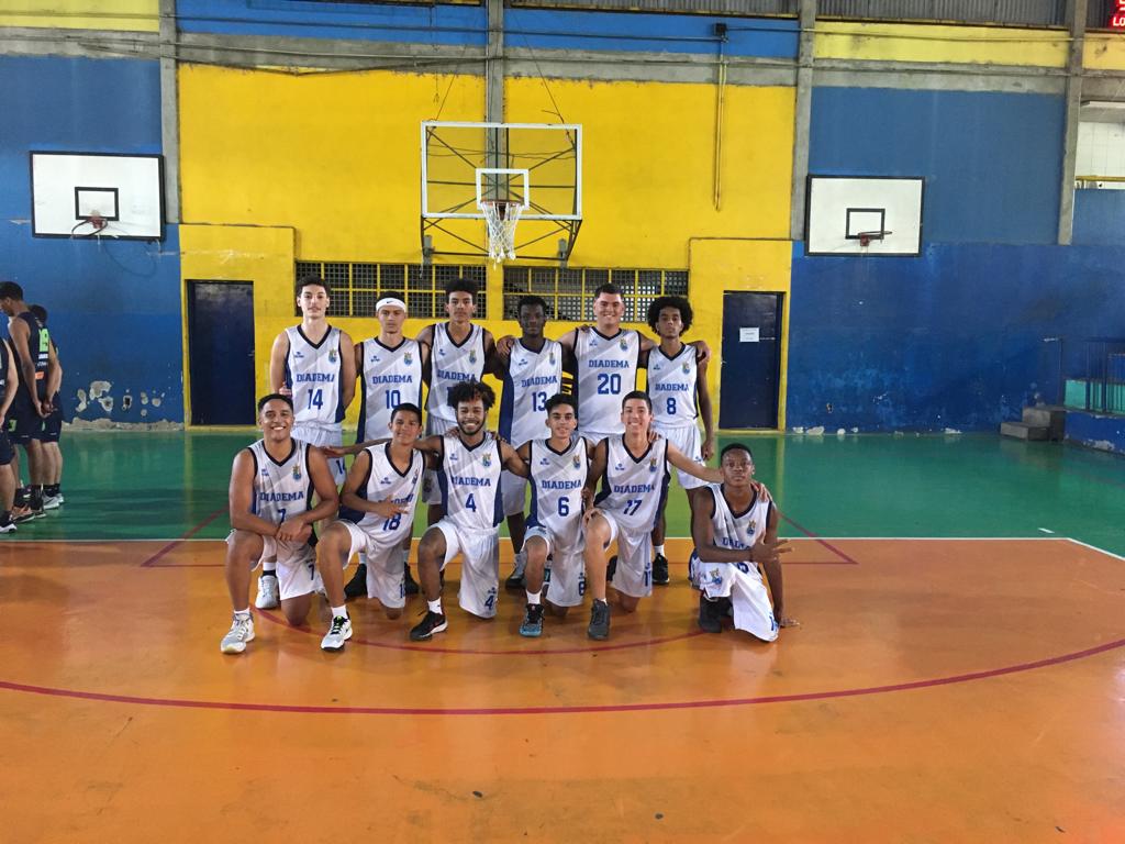 Time de basquete da OAB Paraná vence 1º Campeonato Nacional de Basquete da  OAB-CAASP