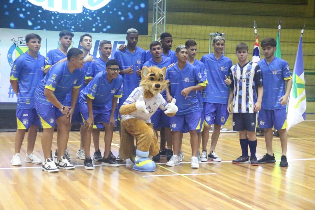O Santo André apresenta mais - Esporte Clube Santo André