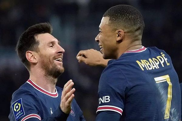 Messi é favorito para levar prêmio Fifa The Best de melhor jogador;  Richarlison concorre por gol mais bonito