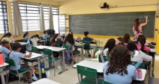 professor, escola, educacao, sala de aula - Foto: Helber Aggio/PMSA