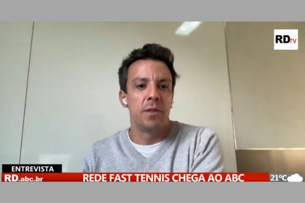 Rede de academias de tênis abre unidade em São Caetano
