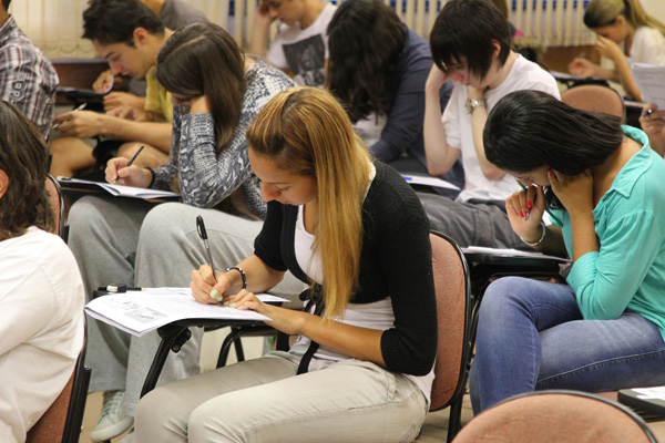 Universidades portuguesas vão começar a aceitar o Enem (Foto: Imagem Ilustrativa)