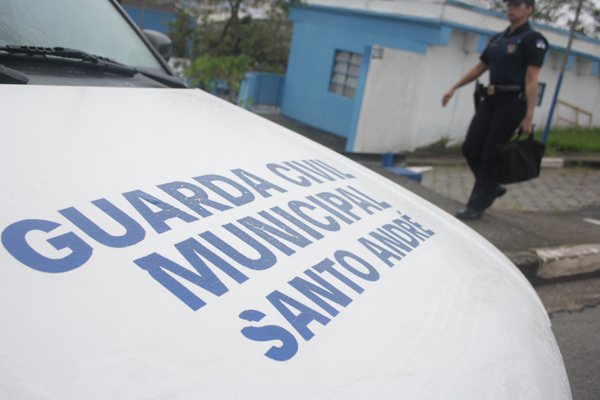 Candidatos falaram sobre como vão usar a GCM para ajudar na segurança (Foto: Banco de Dados)